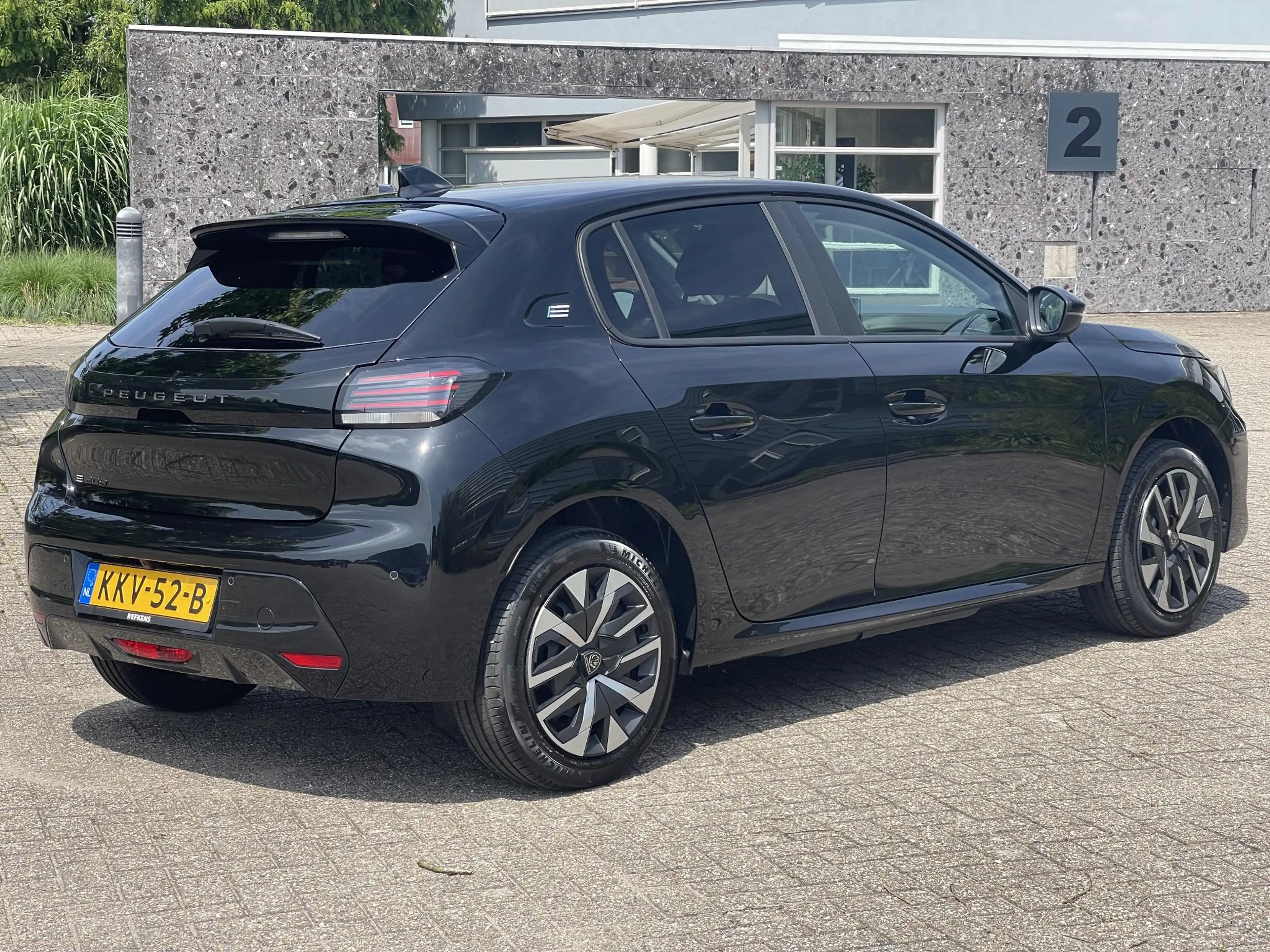 Peugeot e-208 EV Business 51 kWh | Demo | Tot 8 jaar garantie! | — photo 6
