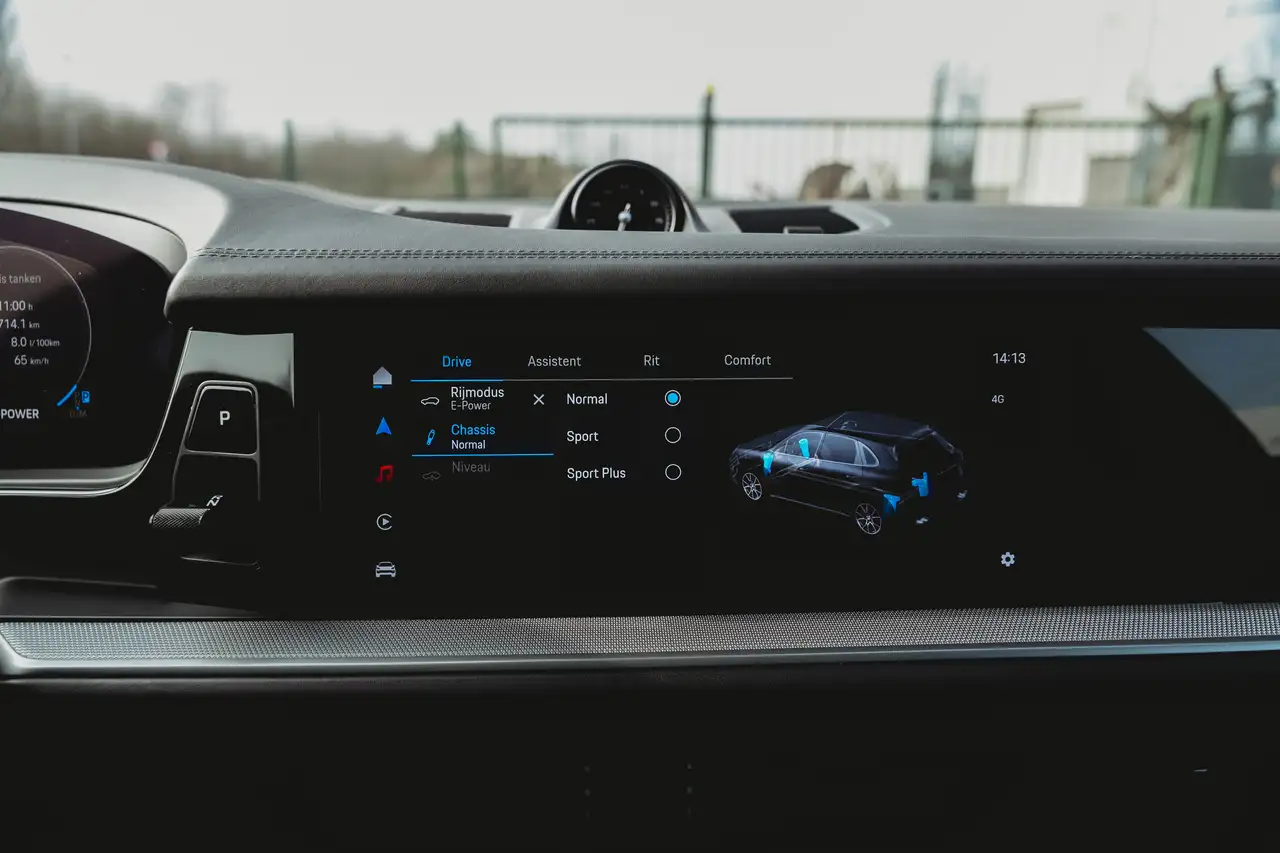 Porsche Cayenne E-hybrid/SportDesign/Pano/Luchtv/Bose/Volleder/BTW/PPF front, миниатюра 29