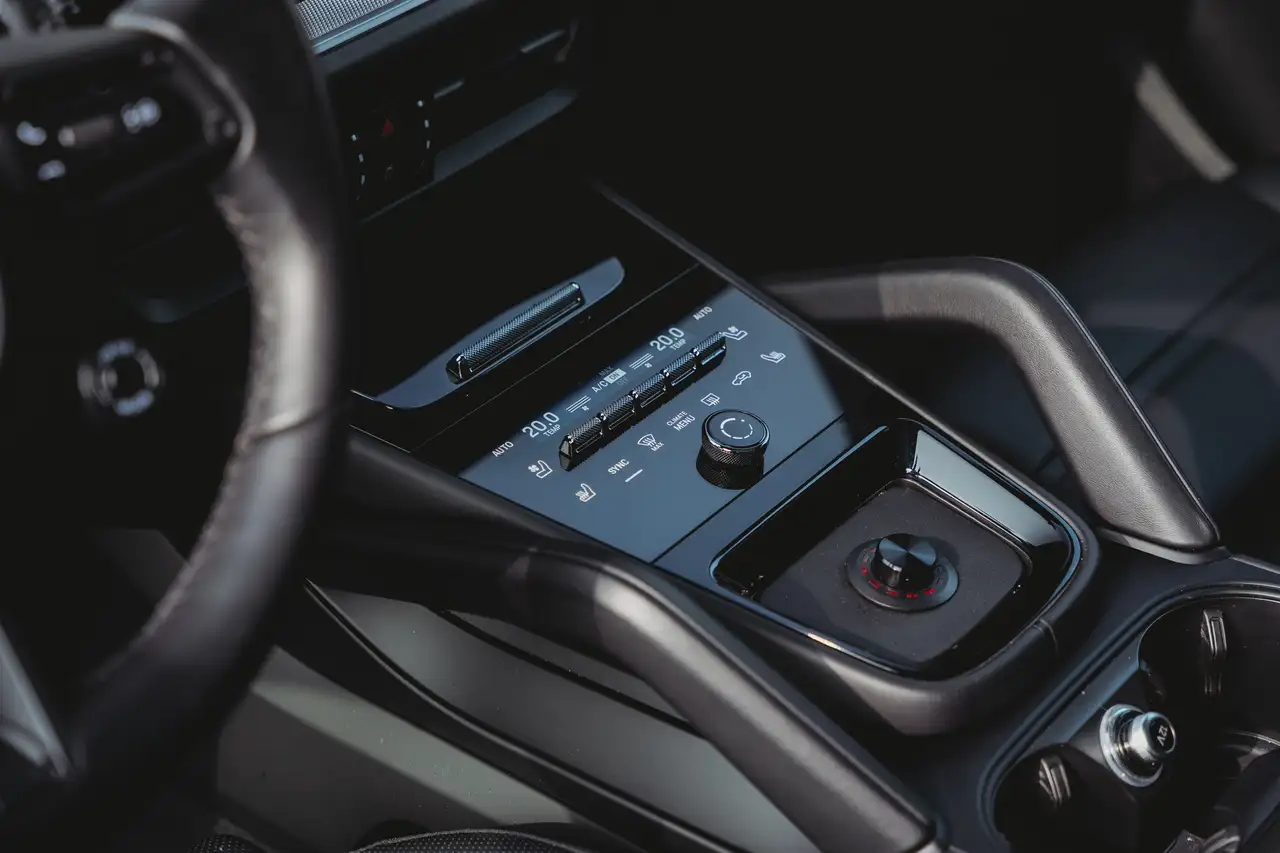 Porsche Cayenne E-hybrid/SportDesign/Pano/Luchtv/Bose/Volleder/BTW/PPF front, миниатюра 13