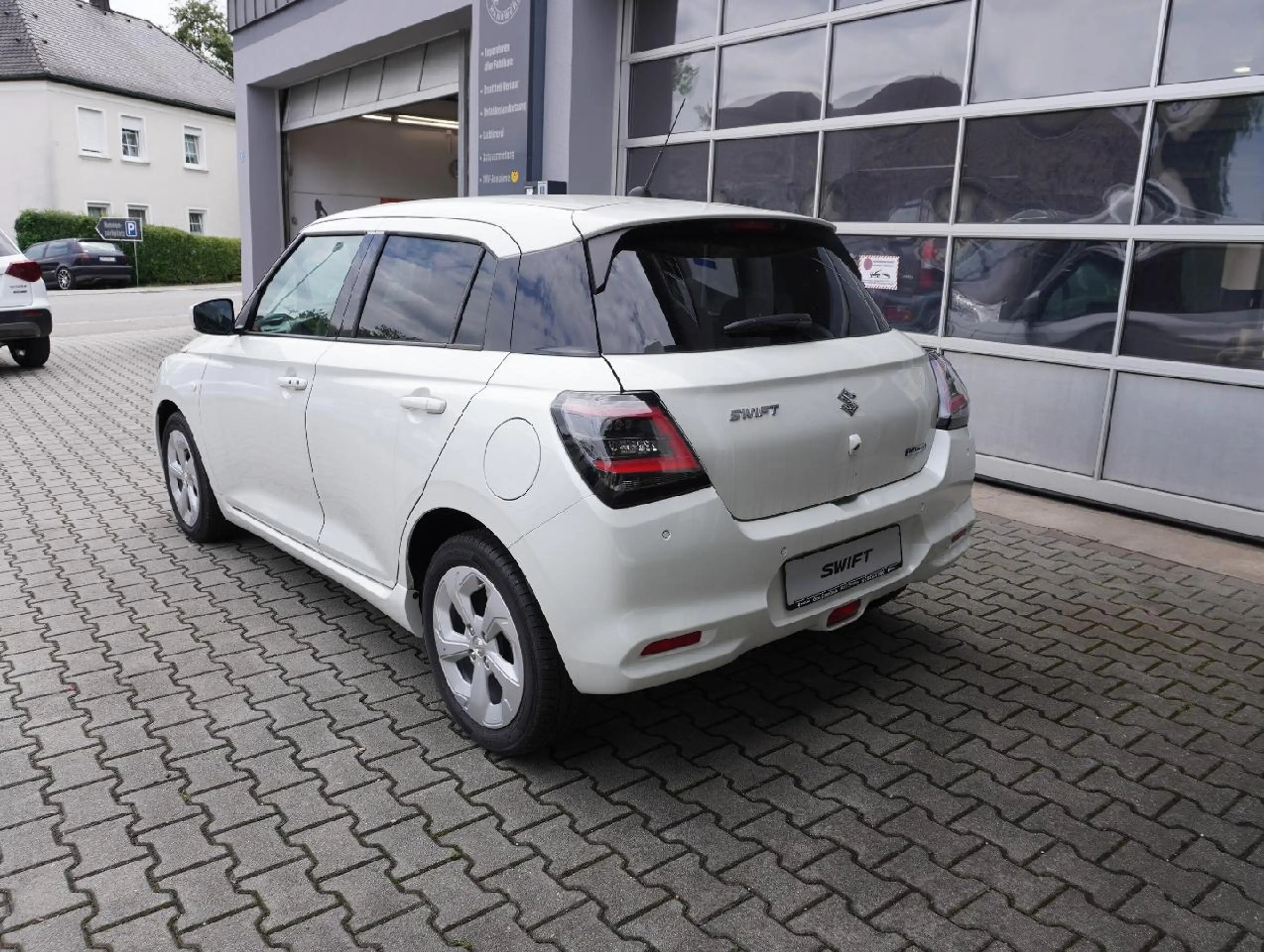 Suzuki Swift 1.2 Dualjet Hybrid 61 kW Comfort/ Tageszulassung — photo 6