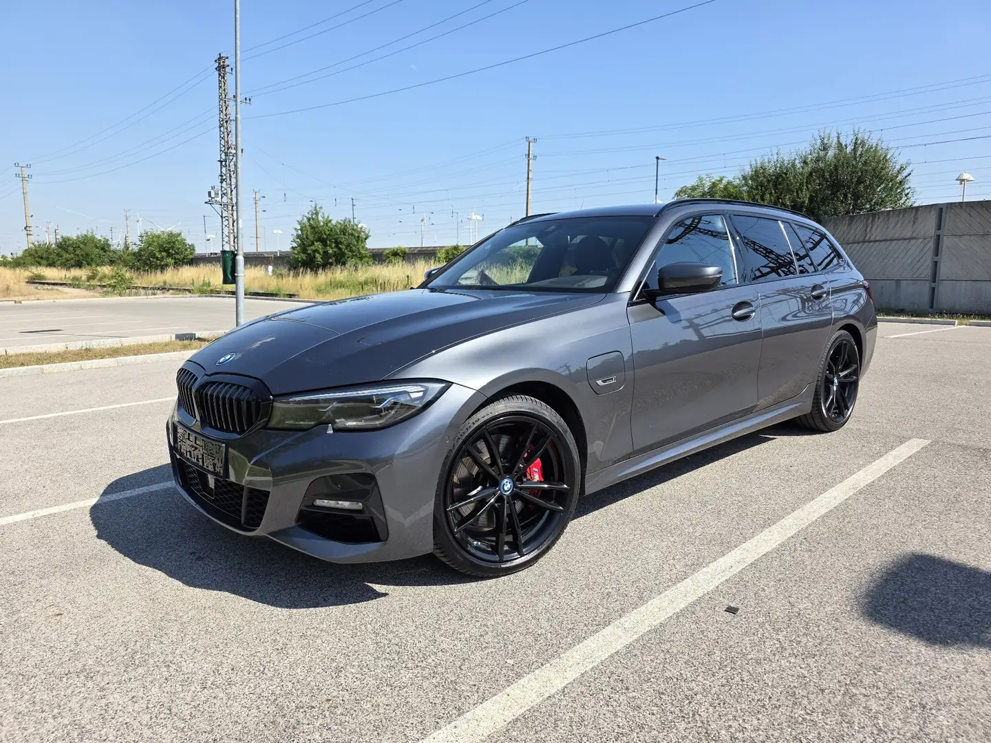 BMW 330 330e Touring Aut. Total 292 PS Hybrid Gris - 1