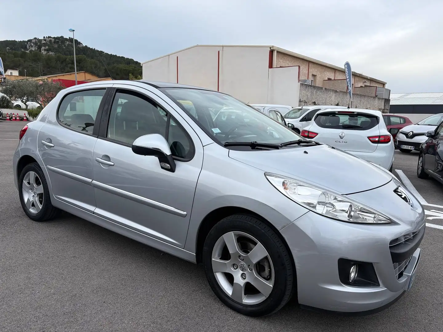 Peugeot 207 1.6 VTi Allure 5p Gris - 2
