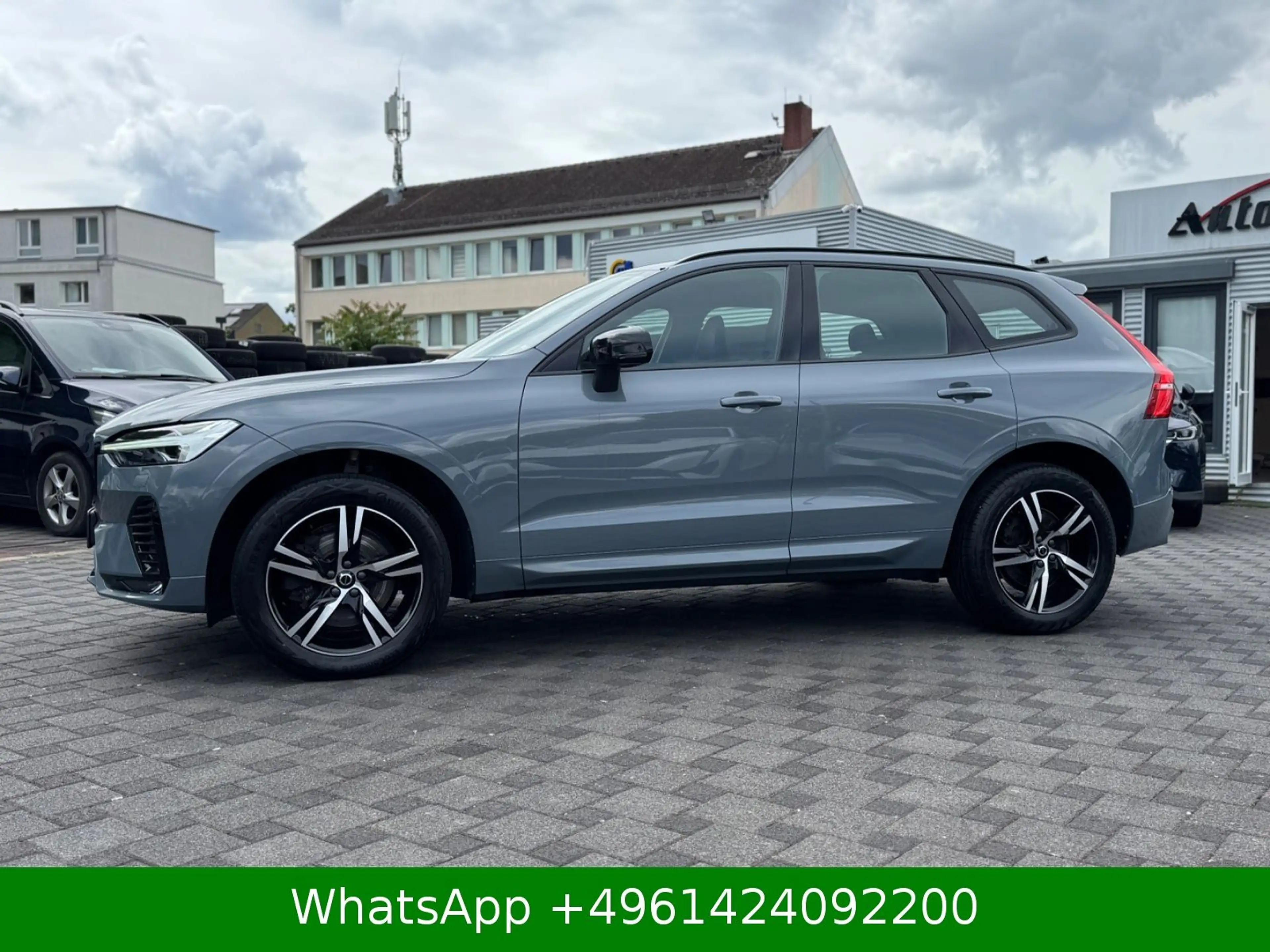 Volvo XC60 R Design AWD H&K|AHK|KAMERA|LED — photo 3