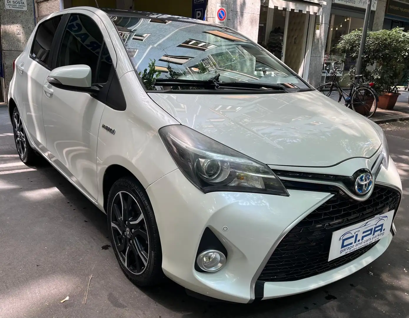 Toyota Yaris Yaris 5p 1.5h Style Bianco - 2