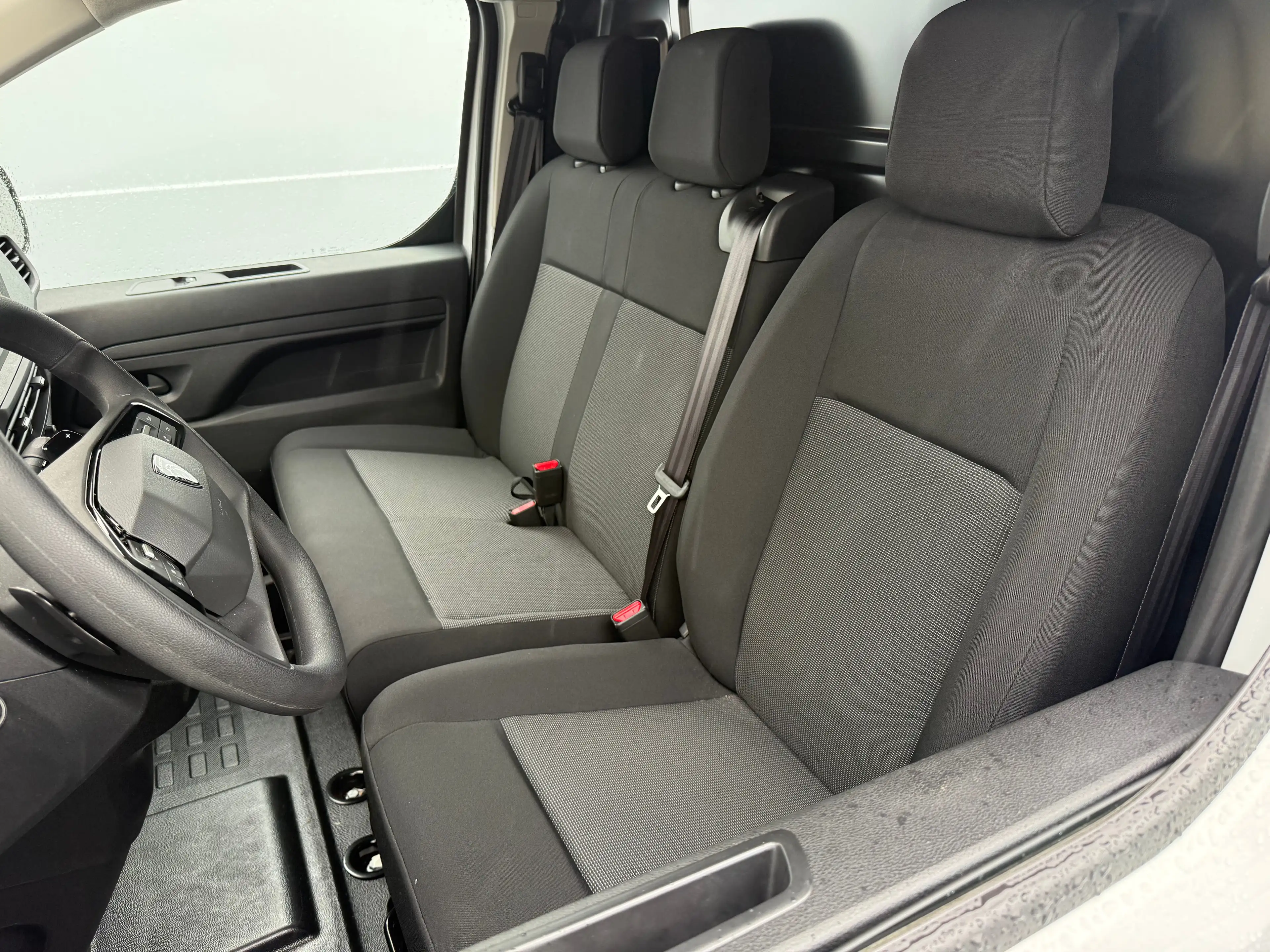 Peugeot Expert bestelwagen | L2 75KW | 8 jaar garantie | Pdc acht — photo 7