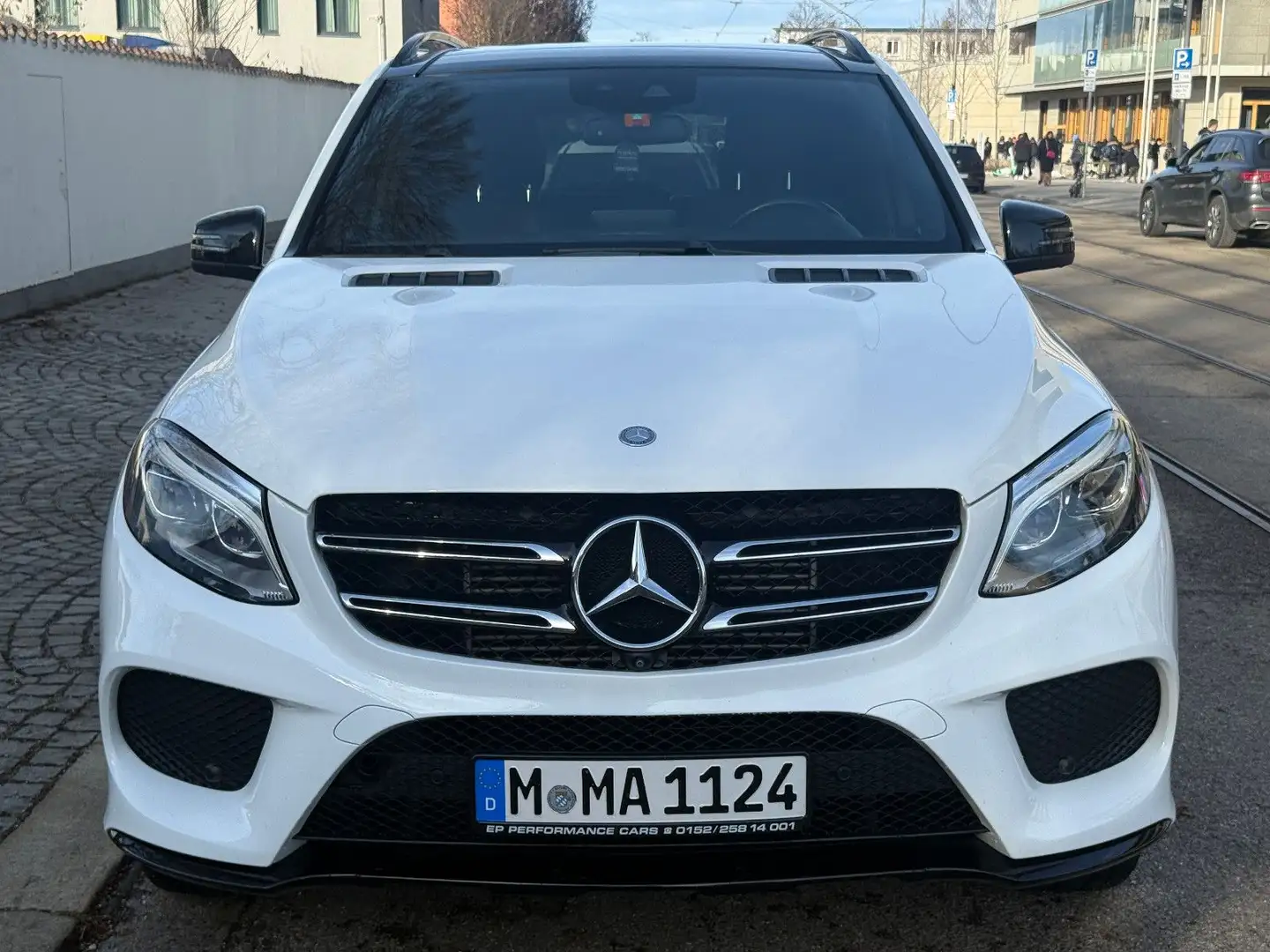 Mercedes-Benz GLE 250 d AMG 4Matic NAVI PDC LED KAMERA PANO Blanc - 1