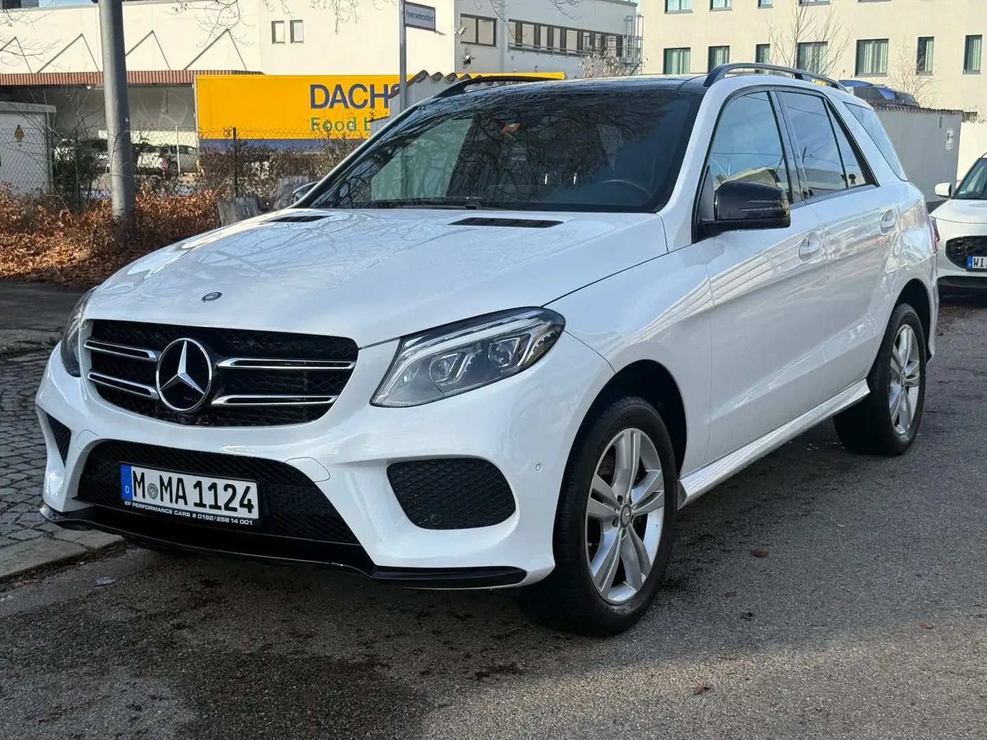 Mercedes-Benz GLE 250 d AMG 4Matic NAVI PDC LED KAMERA PANO Blanc - 2