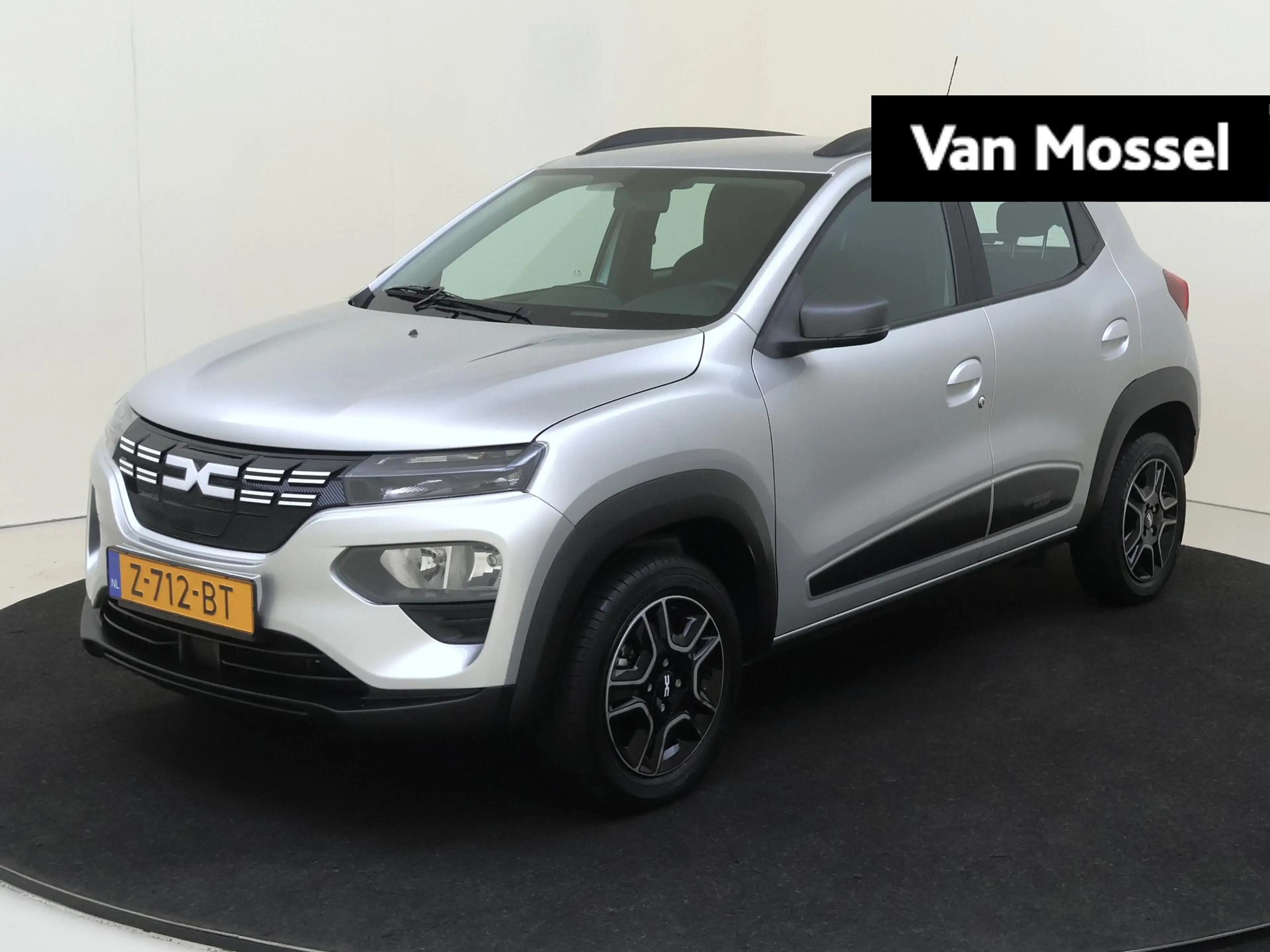Dacia Spring Expression 27 kWh | Airco | lederen bekleding | me