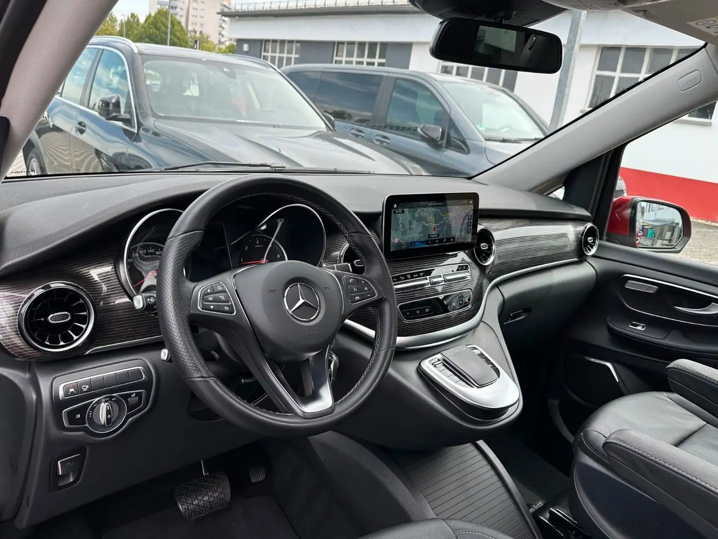 Mercedes-Benz V 250 d Lang Avantgarde PANO*DISTR+*360°*Standh. Красный - 2