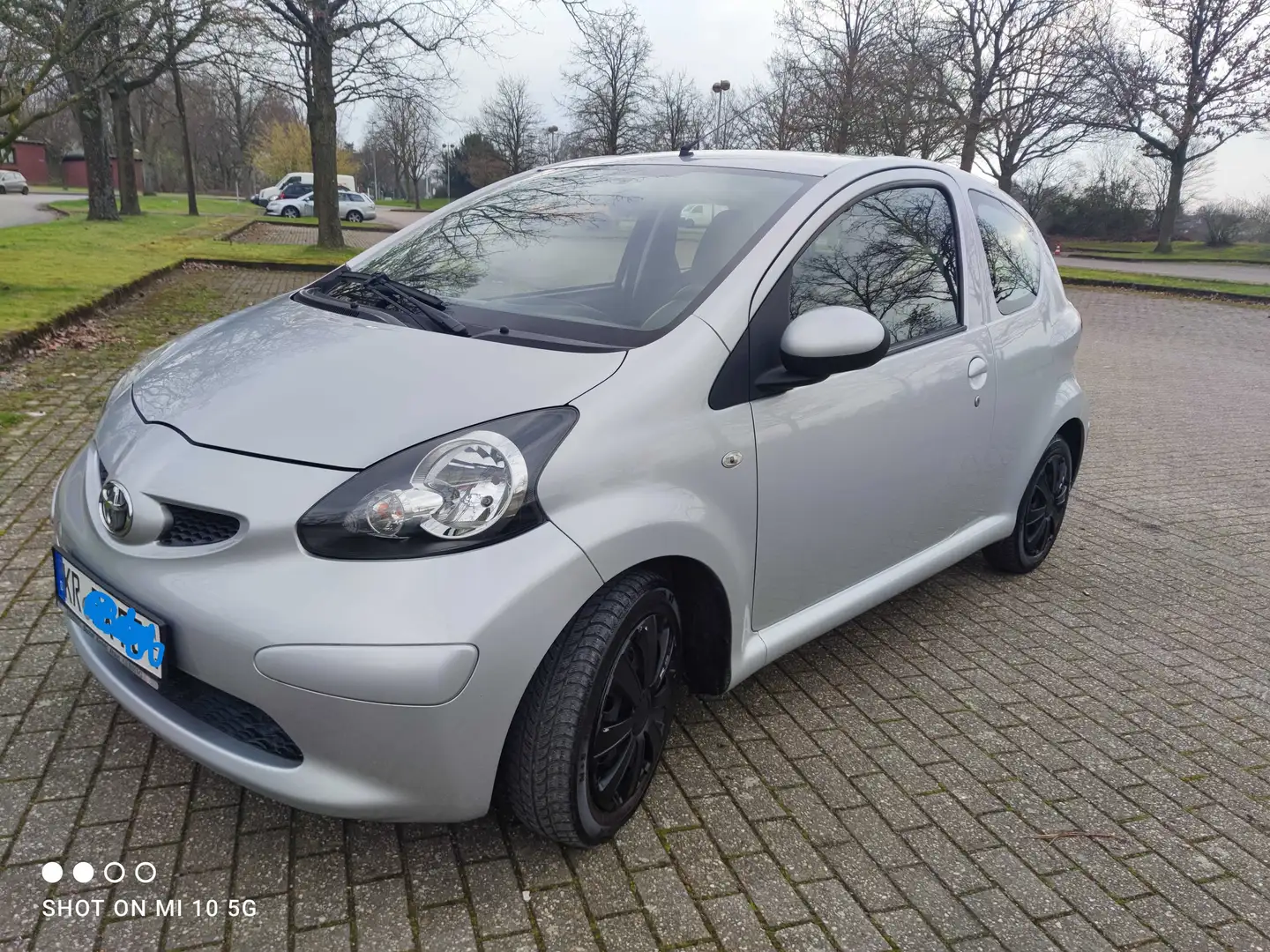 Toyota Aygo X Cool Argent - 1
