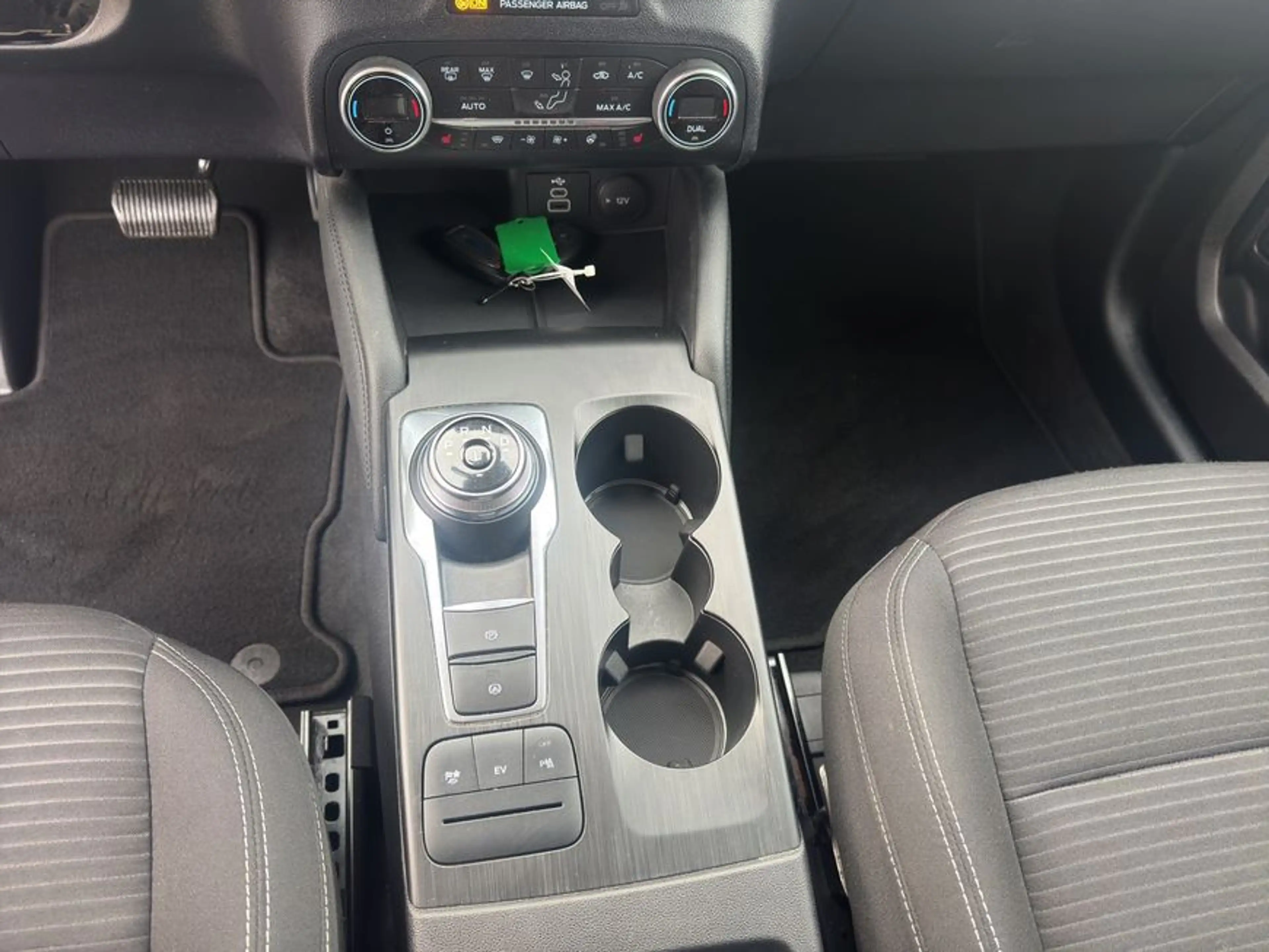 Ford Kuga 2.5 Duratec PHEV TITANIUM — photo 13