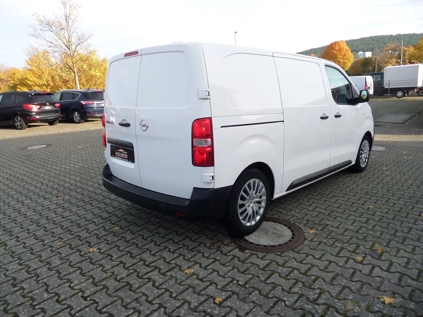 Opel Vivaro Edition M (L2)+Sortimo+Klima+Navi+Cam+SHZ+Tempo+1H Blanco - 2