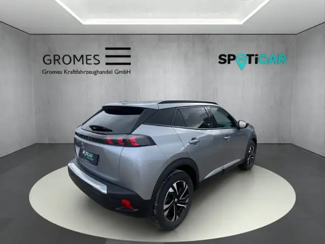 Peugeot 2008 view 3