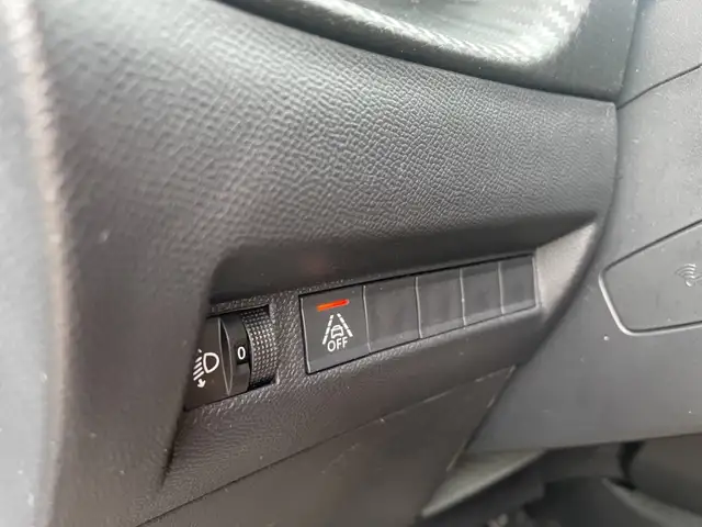 Peugeot 2008 view 19