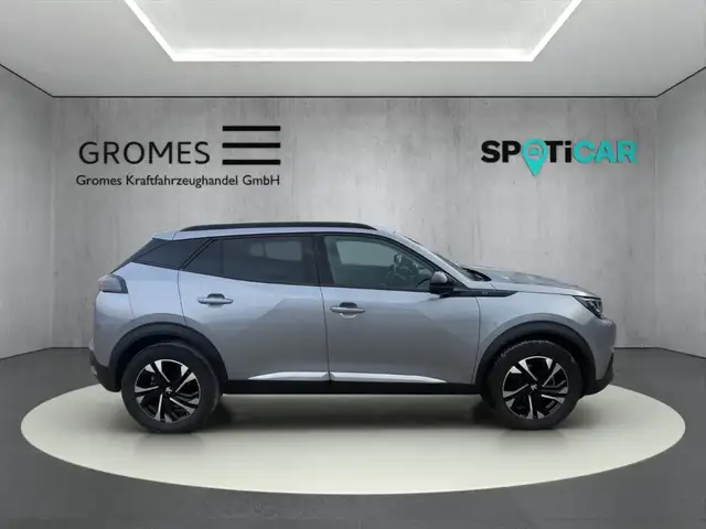 Peugeot 2008 view 2