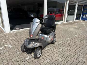 Kymco Maxer Goeie accu, 87 Ah met 8 Ah lader