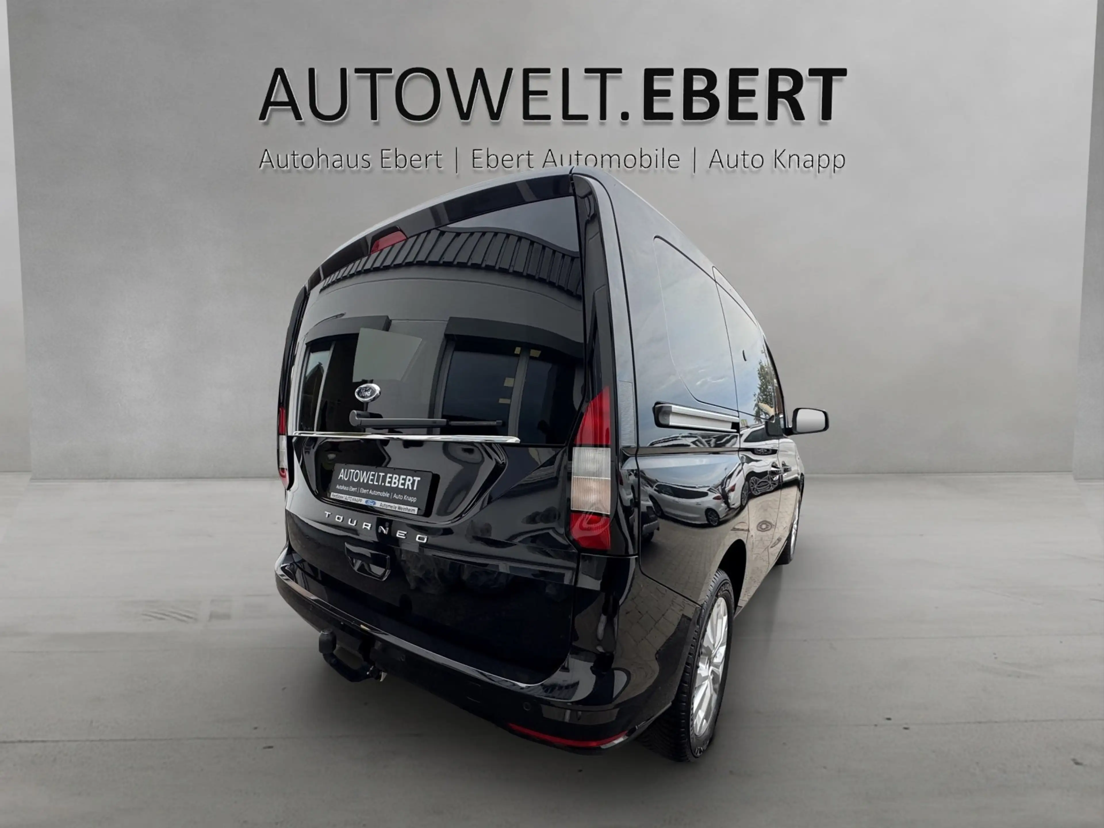 Ford Tourneo Connect 2.0 Aut./ACC/KAMERA/AHK/7-SITZE/ — photo 5