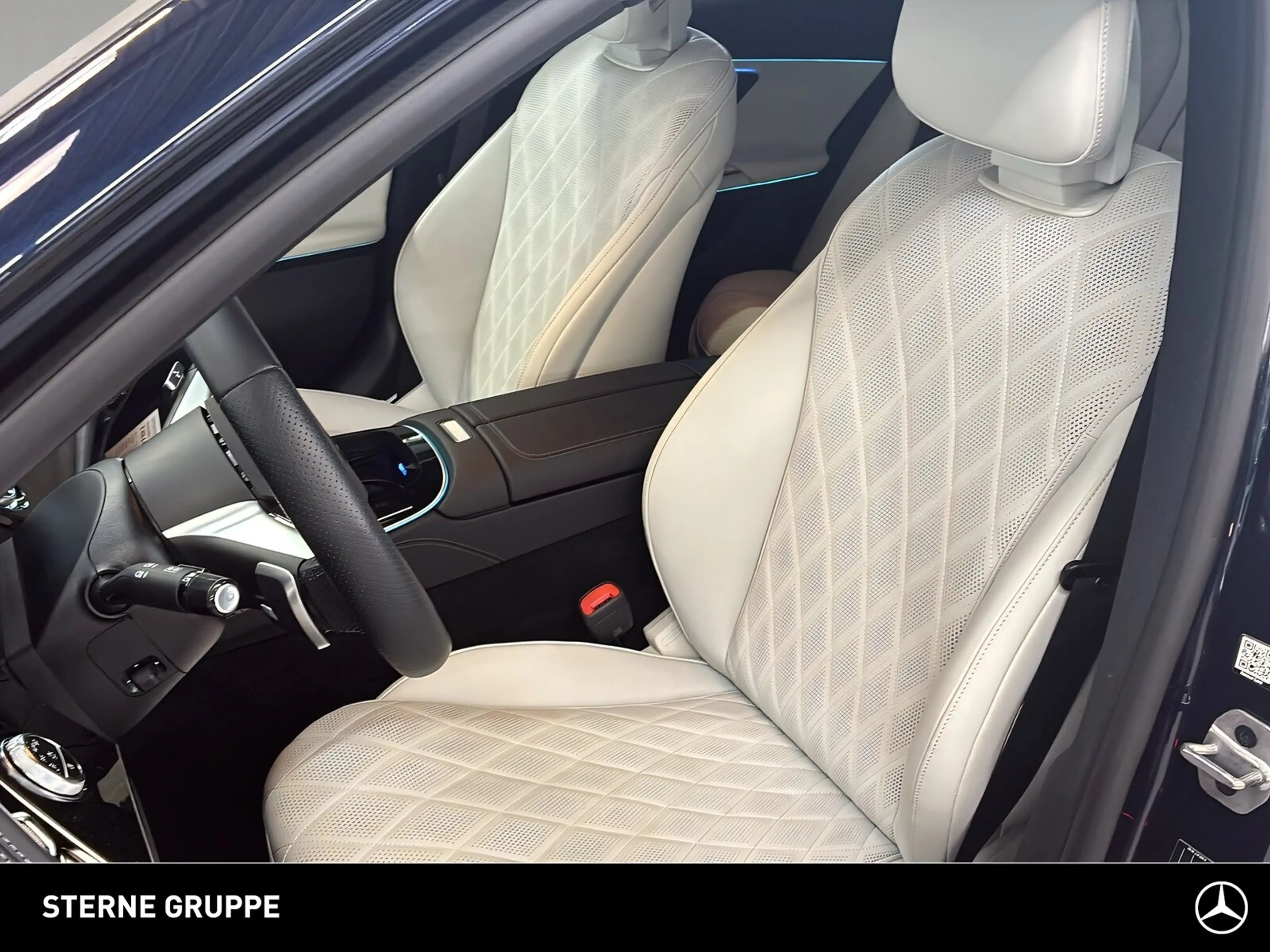 Mercedes-Benz E 450 E 450 d 4M T AMG Distr Ambi Superscr Burmest 20" — photo 11