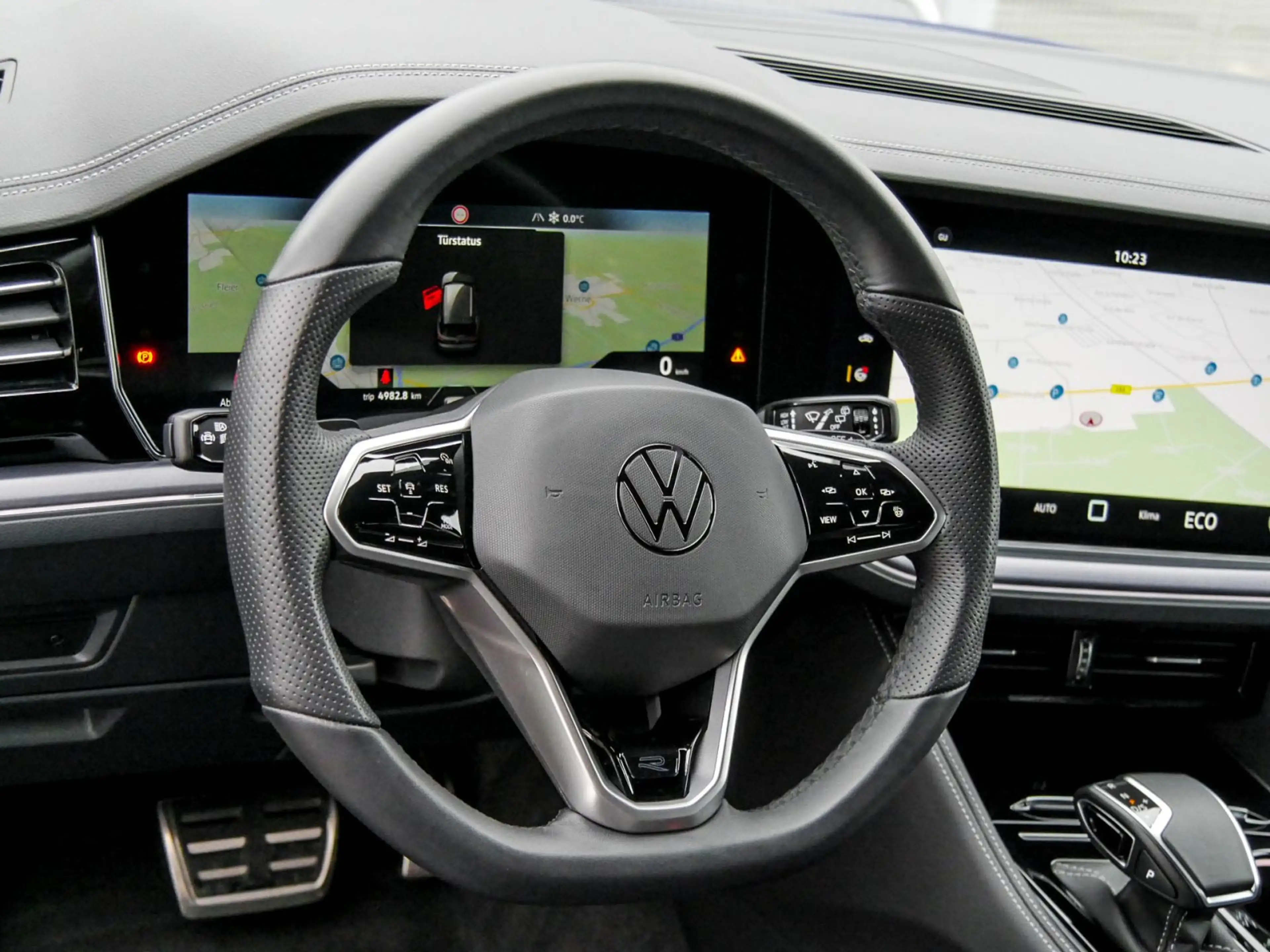 Volkswagen Touareg V6 R-LINE AHK CAM ACC LM19 eKLAPPE NAVI — photo 9