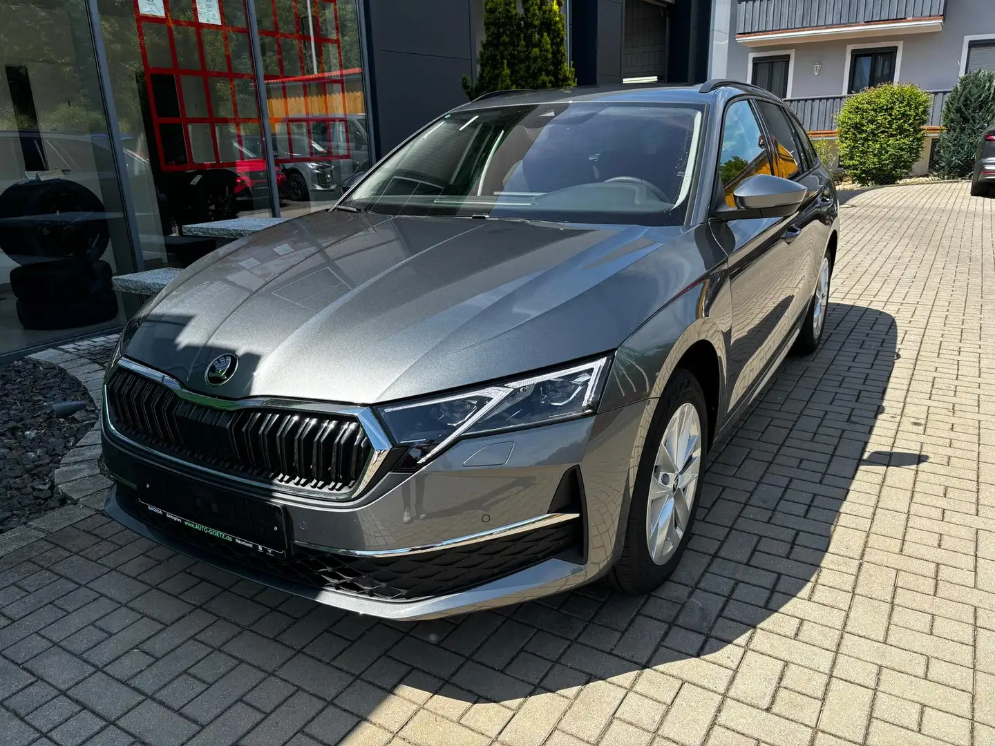 Skoda Octavia Combi Selection DSG AHK*Navi*DAB*VZE*LED*ACC*Smart Gris - 2