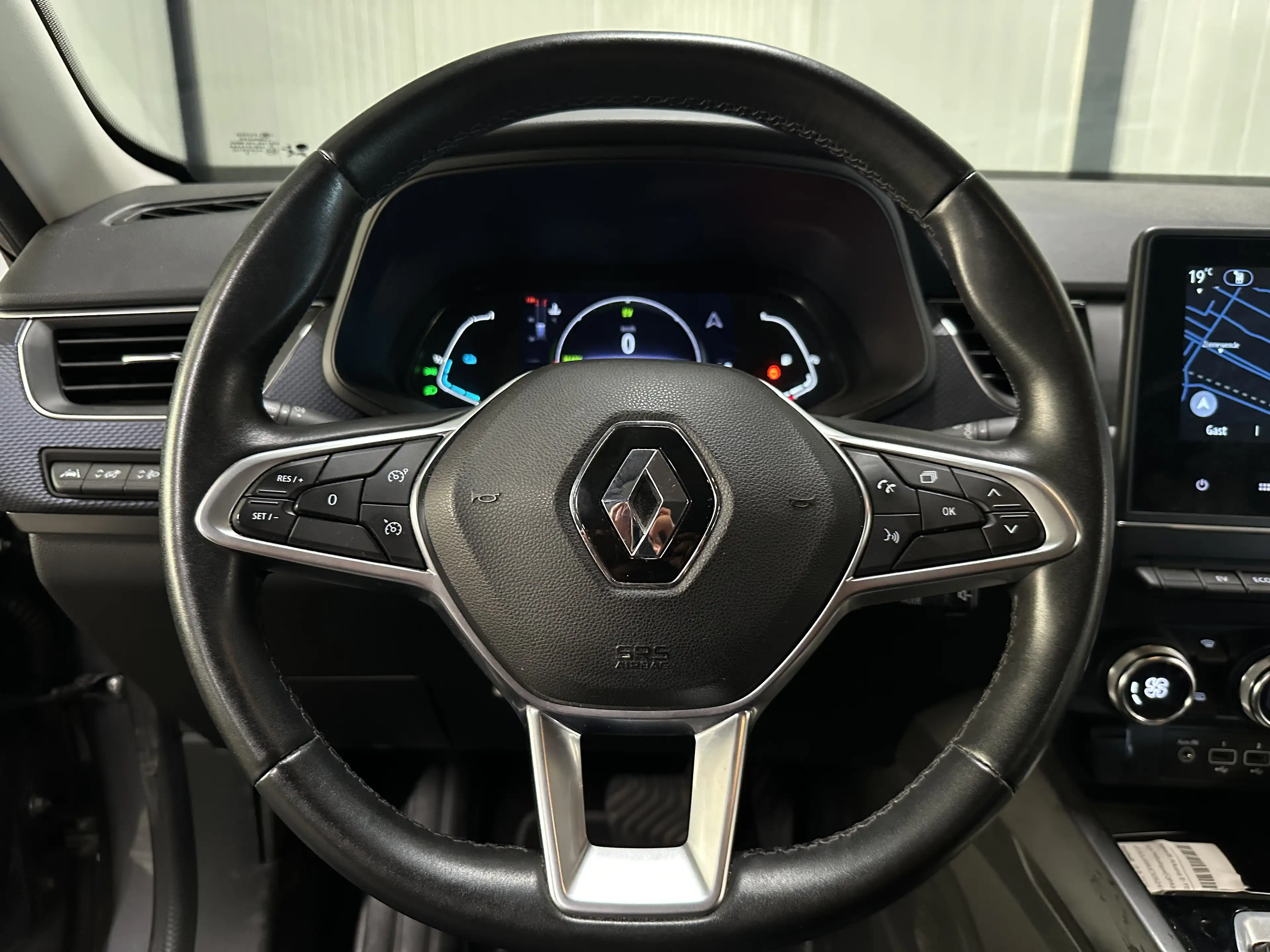 Renault Arkana 1.6 E-Tech Hybrid 145 Zen | Navi | Camera — photo 12