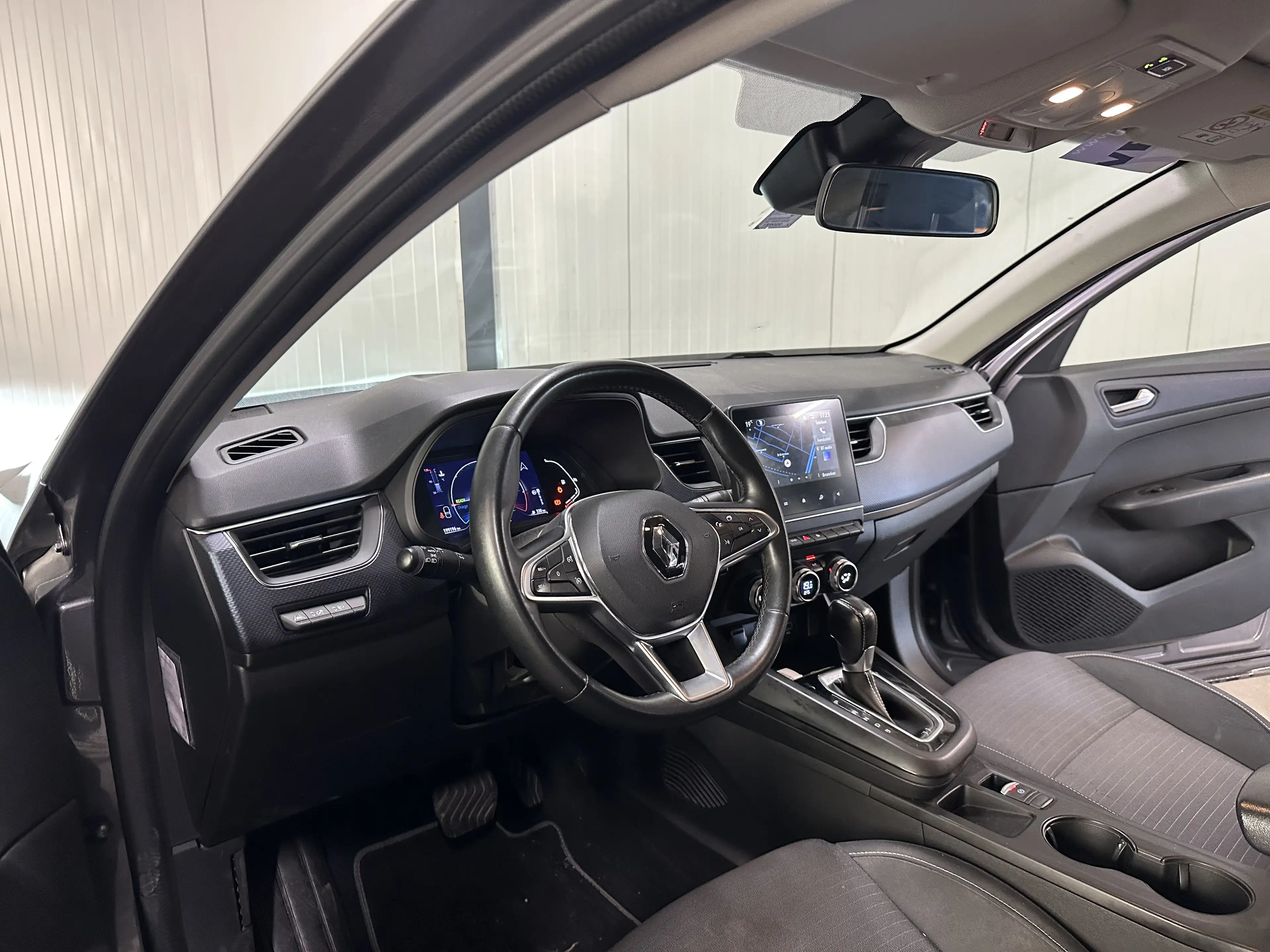 Renault Arkana 1.6 E-Tech Hybrid 145 Zen | Navi | Camera — photo 11