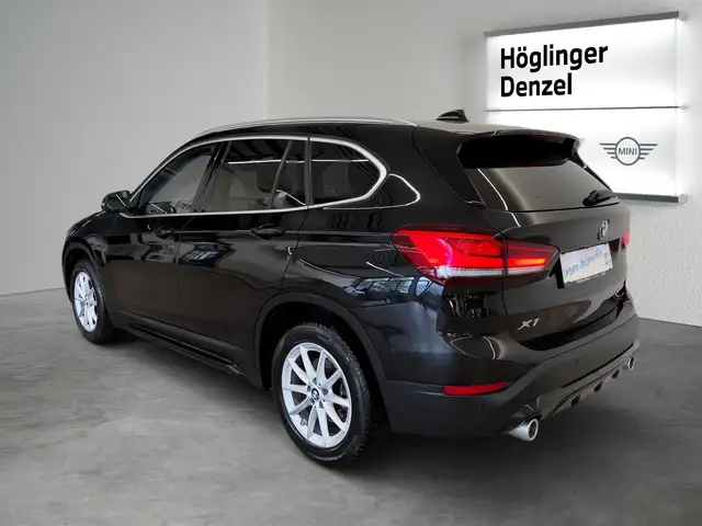 BMW X1 view 9