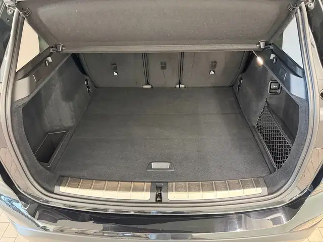 BMW X1 view 10