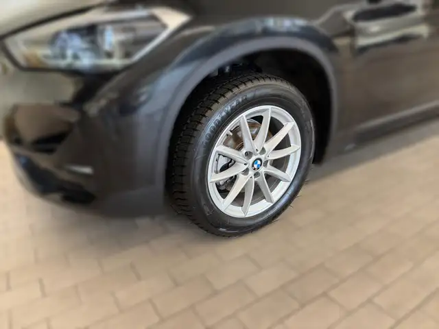 BMW X1 view 3