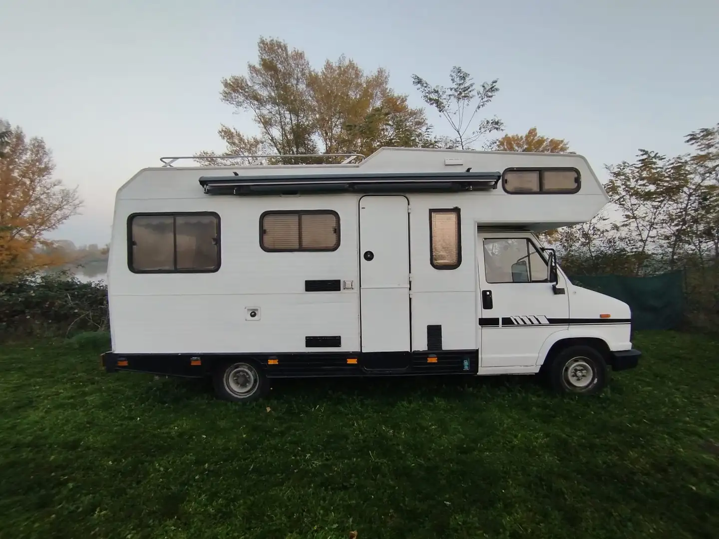 Peugeot J5 280L Blanco - 1