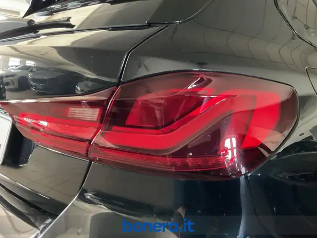 BMW 1 Series view 11
