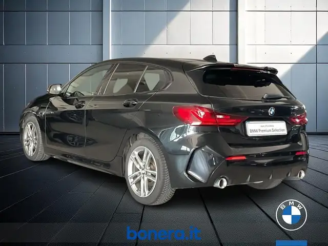 BMW 1 Series view 8