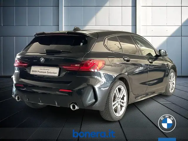 BMW 1 Series view 6