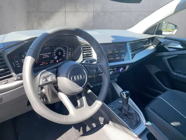 Audi A1 view 9