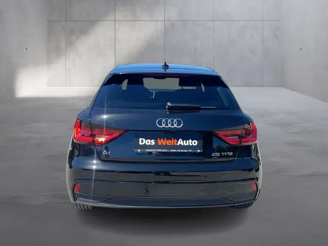 Audi A1 view 4