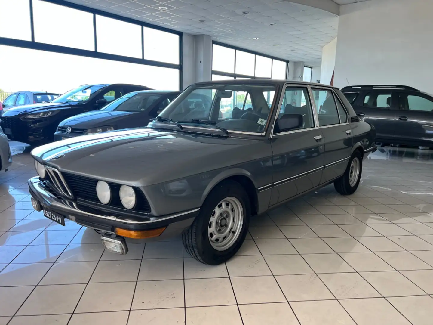 BMW 518 BAVARIA Grijs - 1