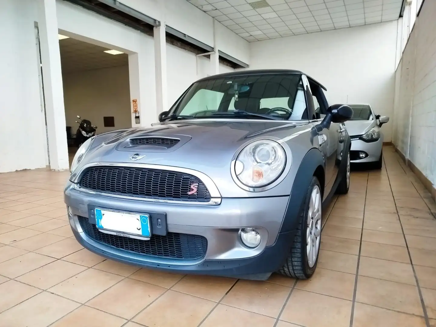 MINI Cooper S Mini 1.6 Cooper S Chili 175cv Gris - 2