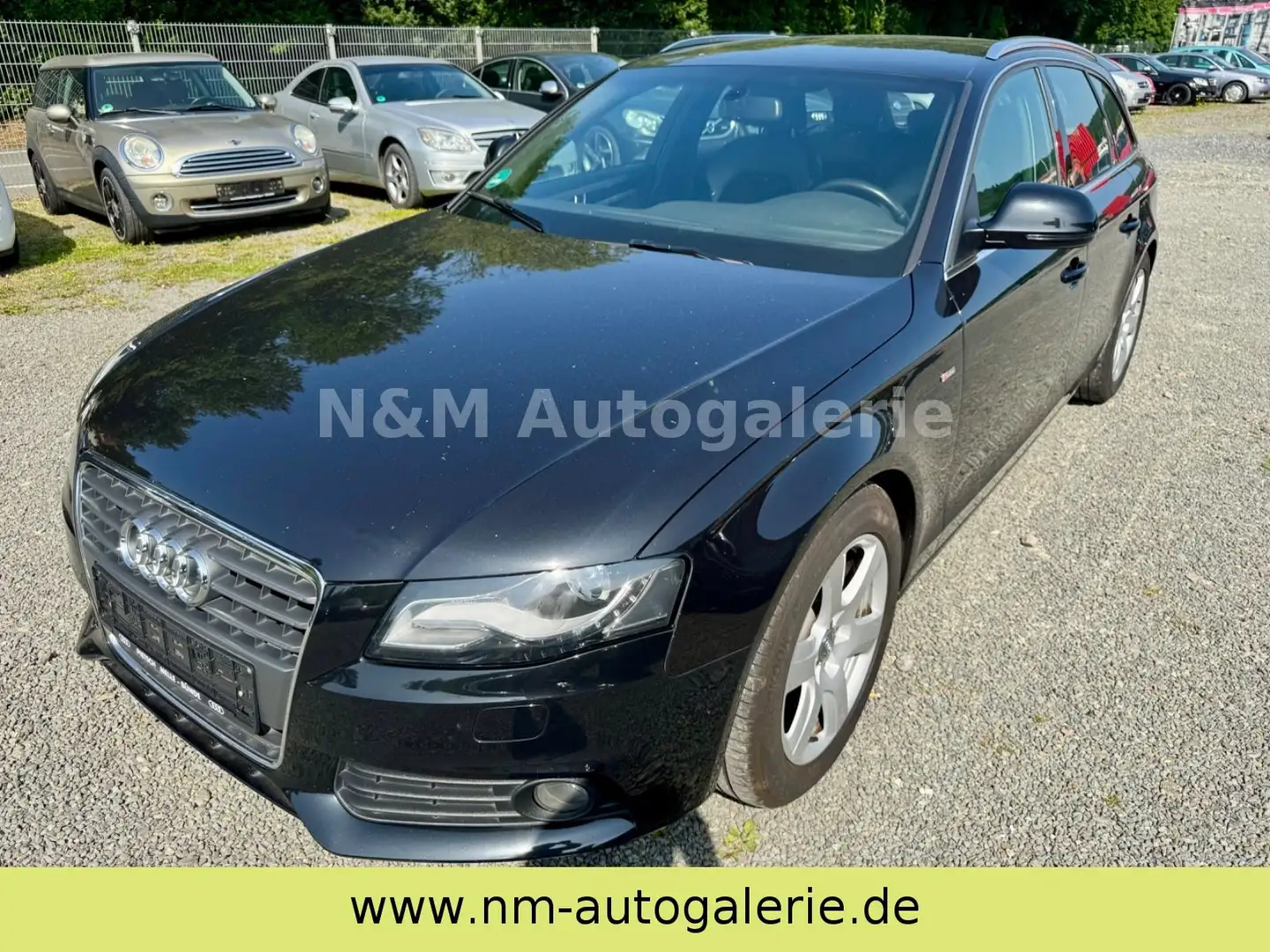 Audi A4 Avant S line Sportpaket / plus*2.Hand* Schwarz - 1