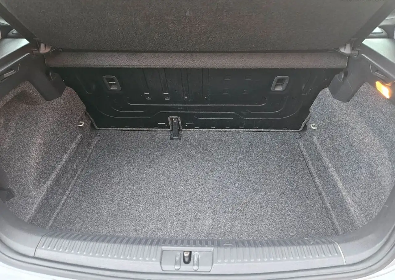 Volkswagen Polo Citadine 3 portes — photo 10