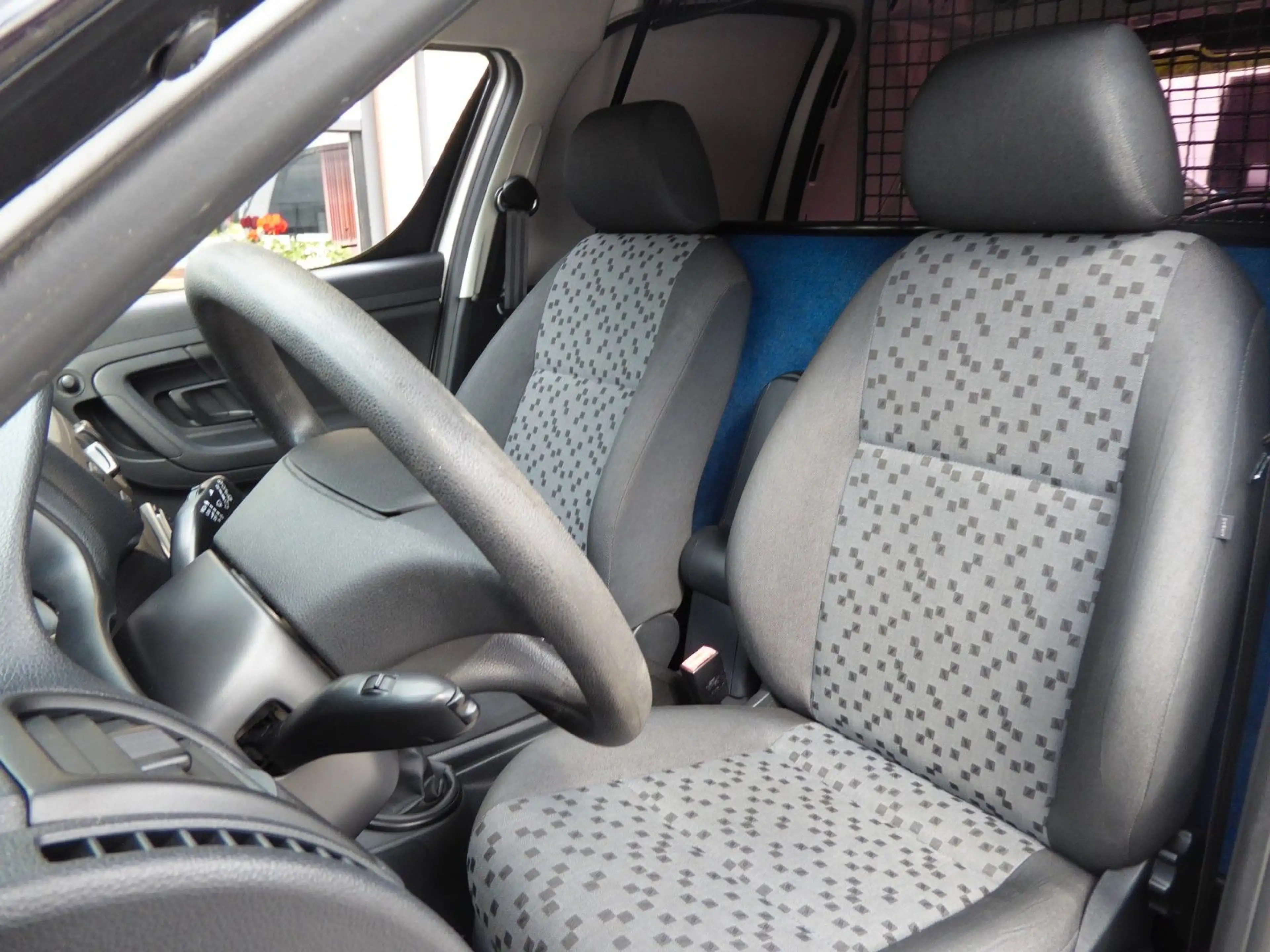 Skoda Roomster Praktik TDi Klima/Winterräder/Tempomat — photo 11