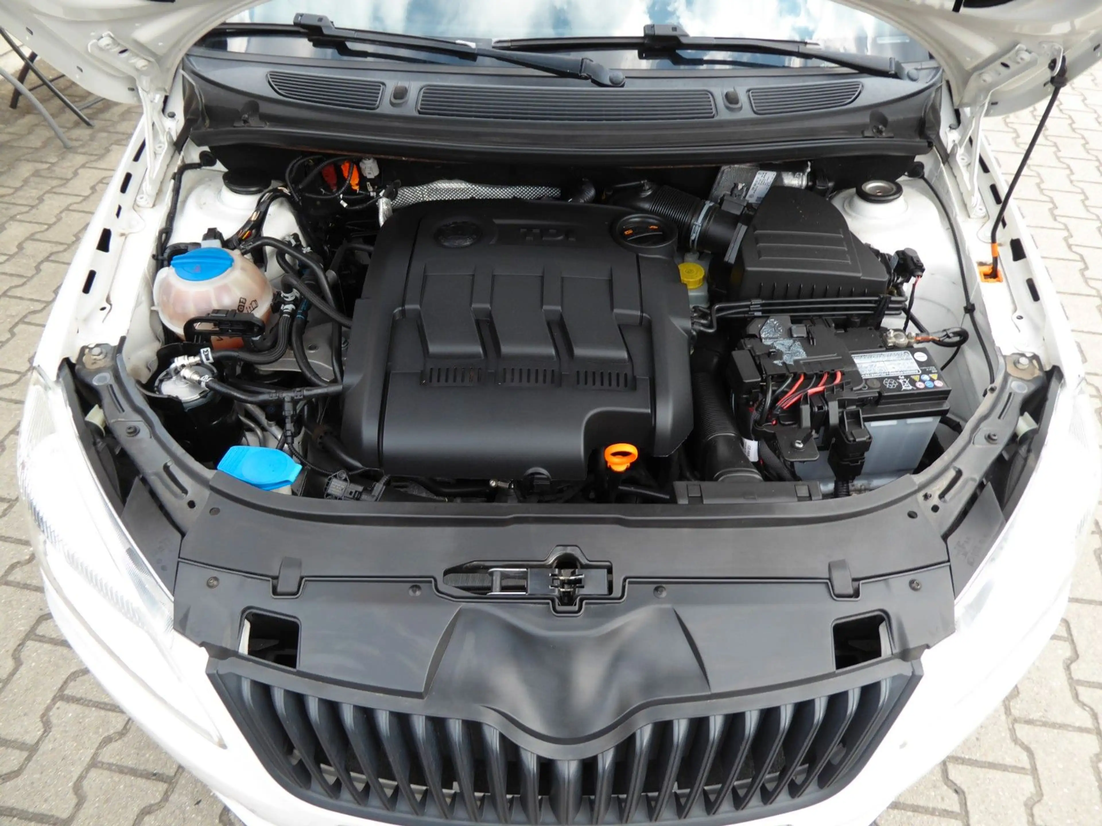 Skoda Roomster Praktik TDi Klima/Winterräder/Tempomat — photo 29