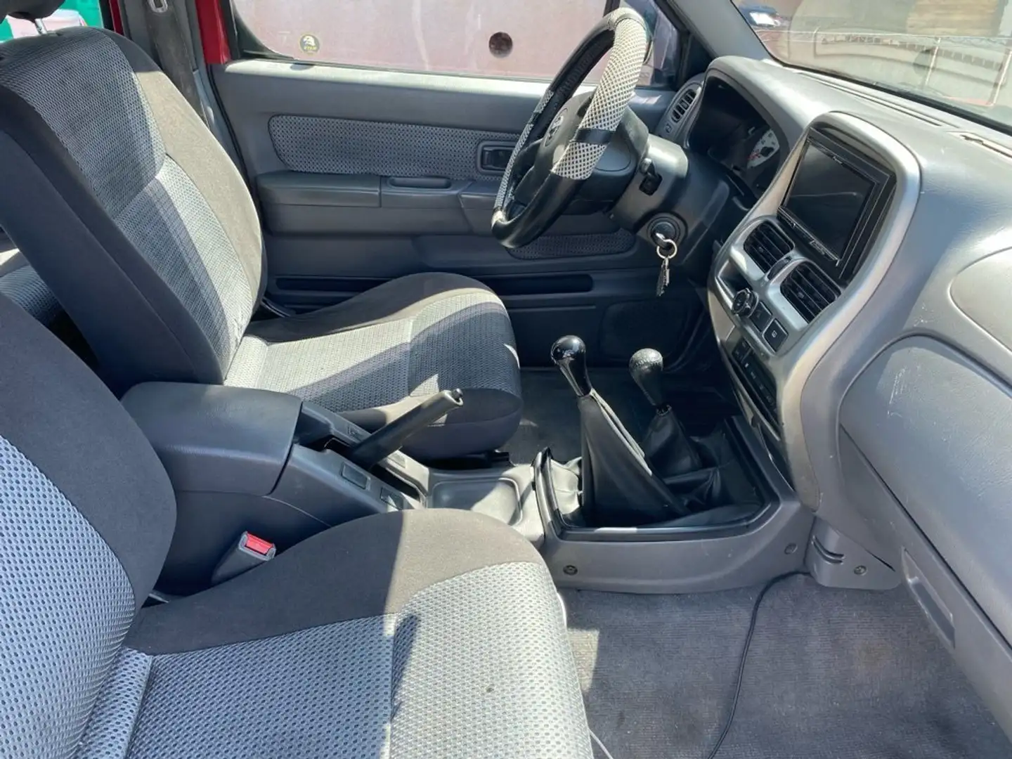 Nissan Navara D22 Rouge - 2