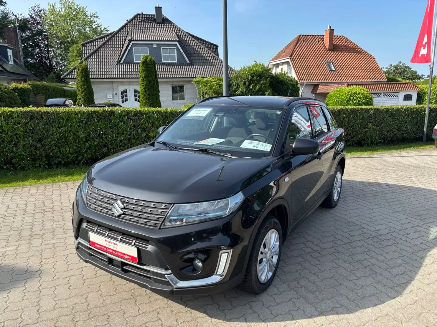 Suzuki Vitara 1.4 Mild-Hybrid Club 4x2 Schwarz - 2