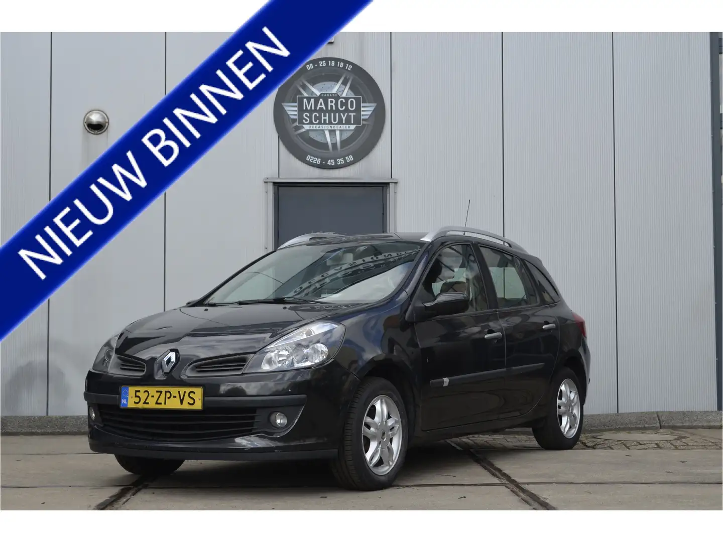 Renault Clio Estate 1.6-16V Corporate Sport AUTOMAAT Zwart - 1