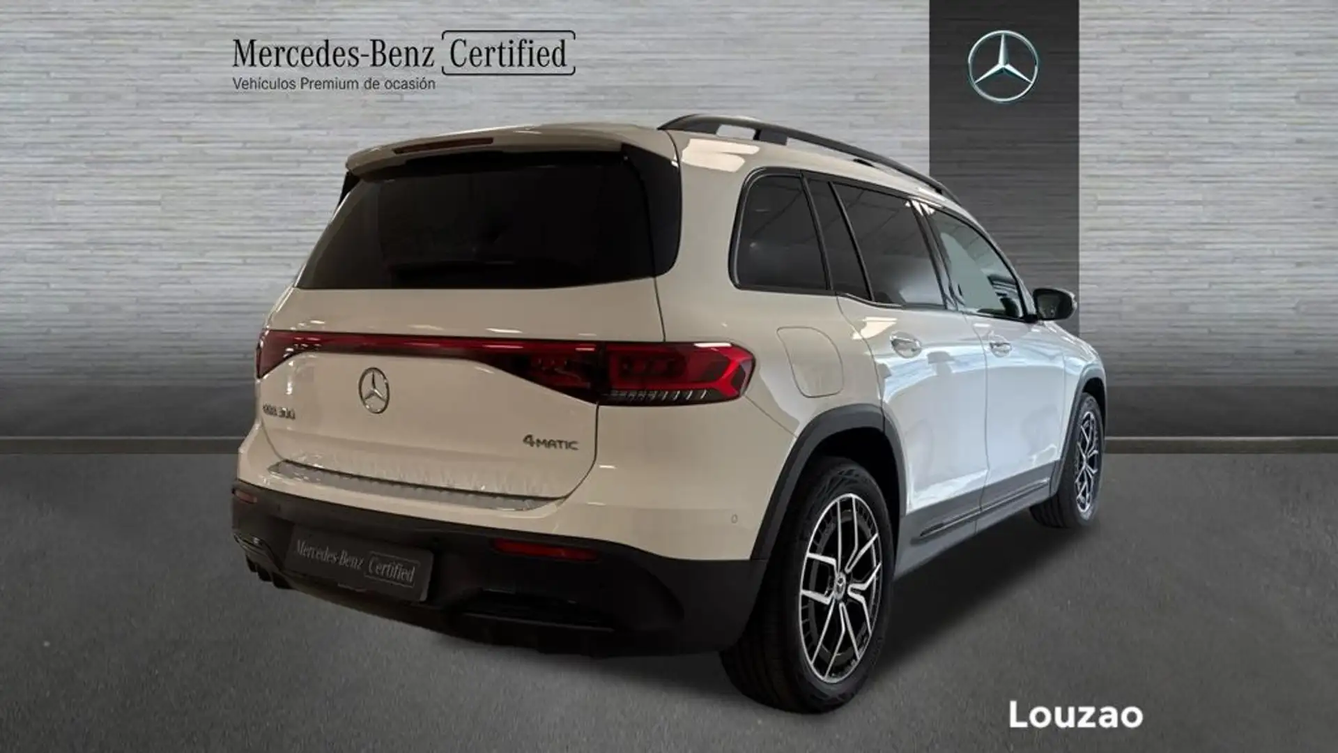 Mercedes-Benz EQB 300 4Matic AMG Line - 2