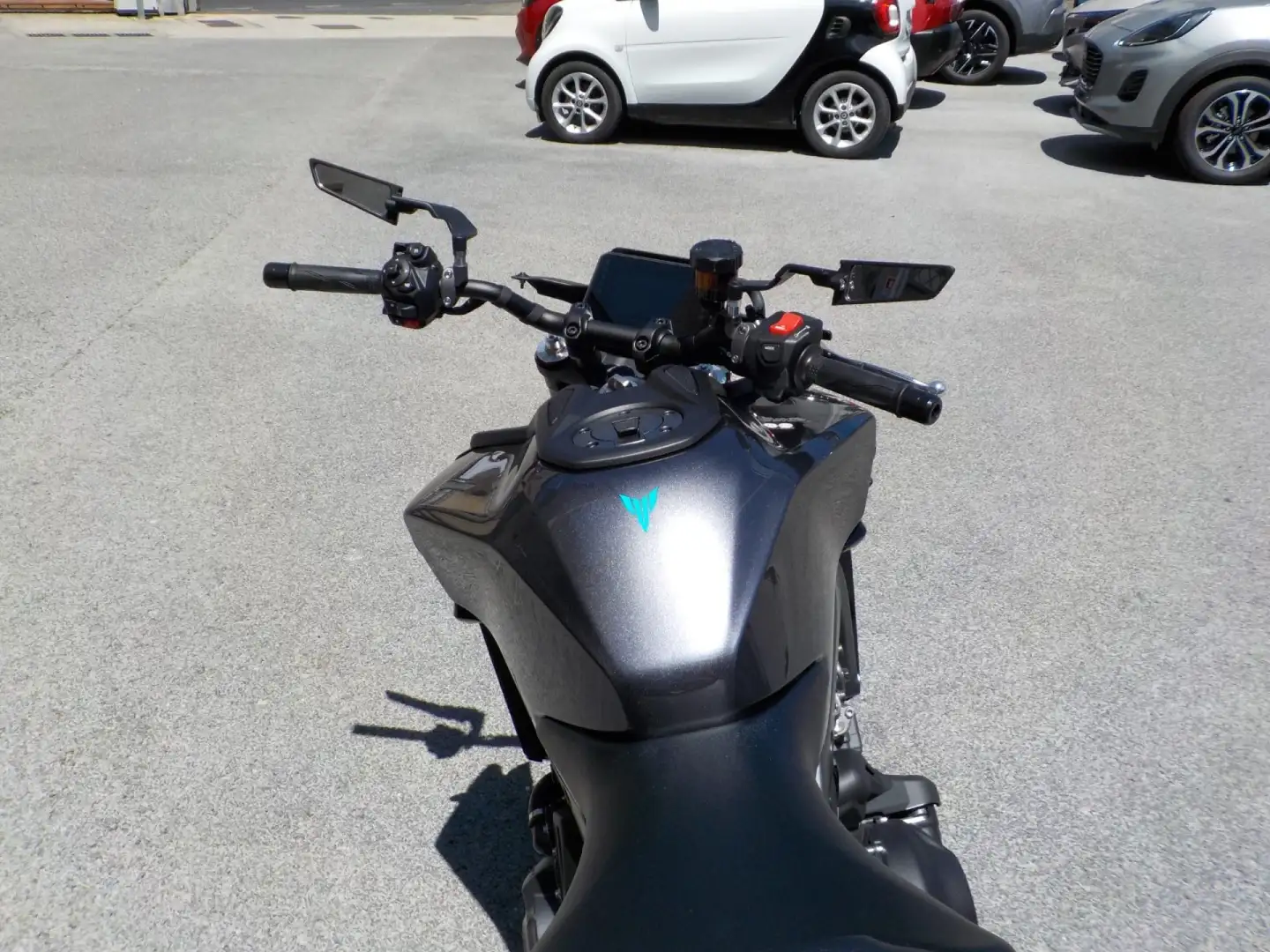 Yamaha MT-09 Anno 2025 Grigio - 2