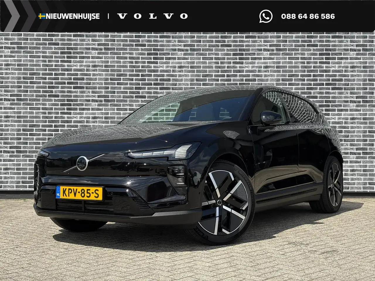 Volvo EX60 2026