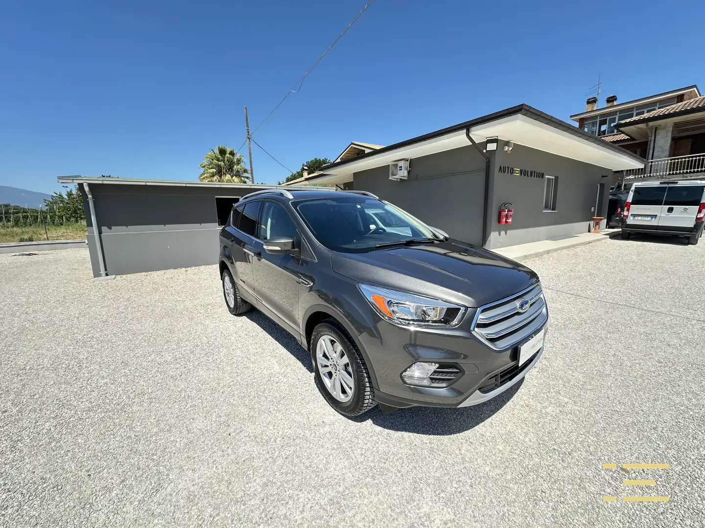 Ford Kuga 1.5 TDCI 120 cv 56.016 km unico proprietario Grigio - 1