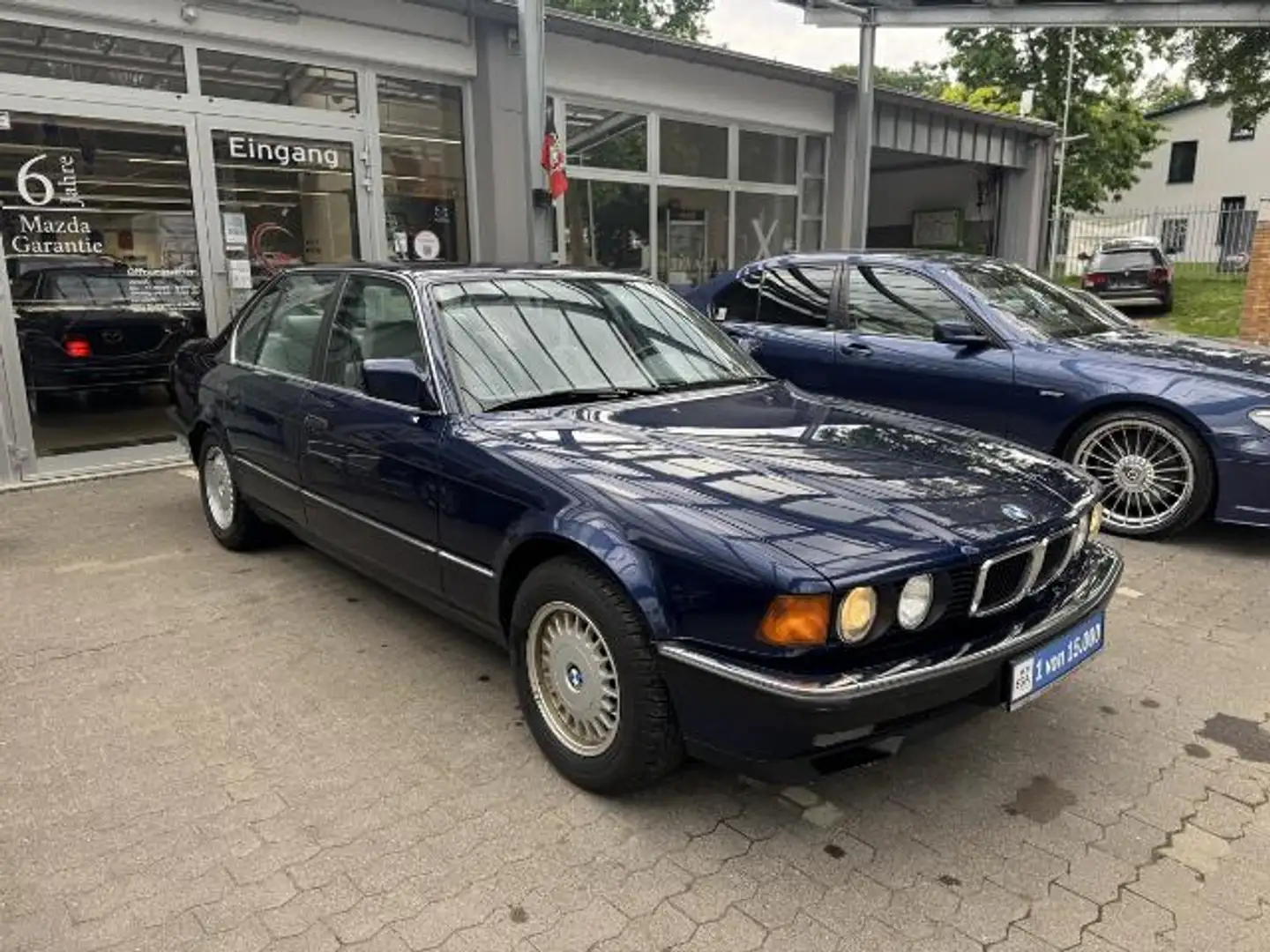 BMW 750 i 12 Zylinder - Vollleder,  Sonderlackierung, Blau - 2