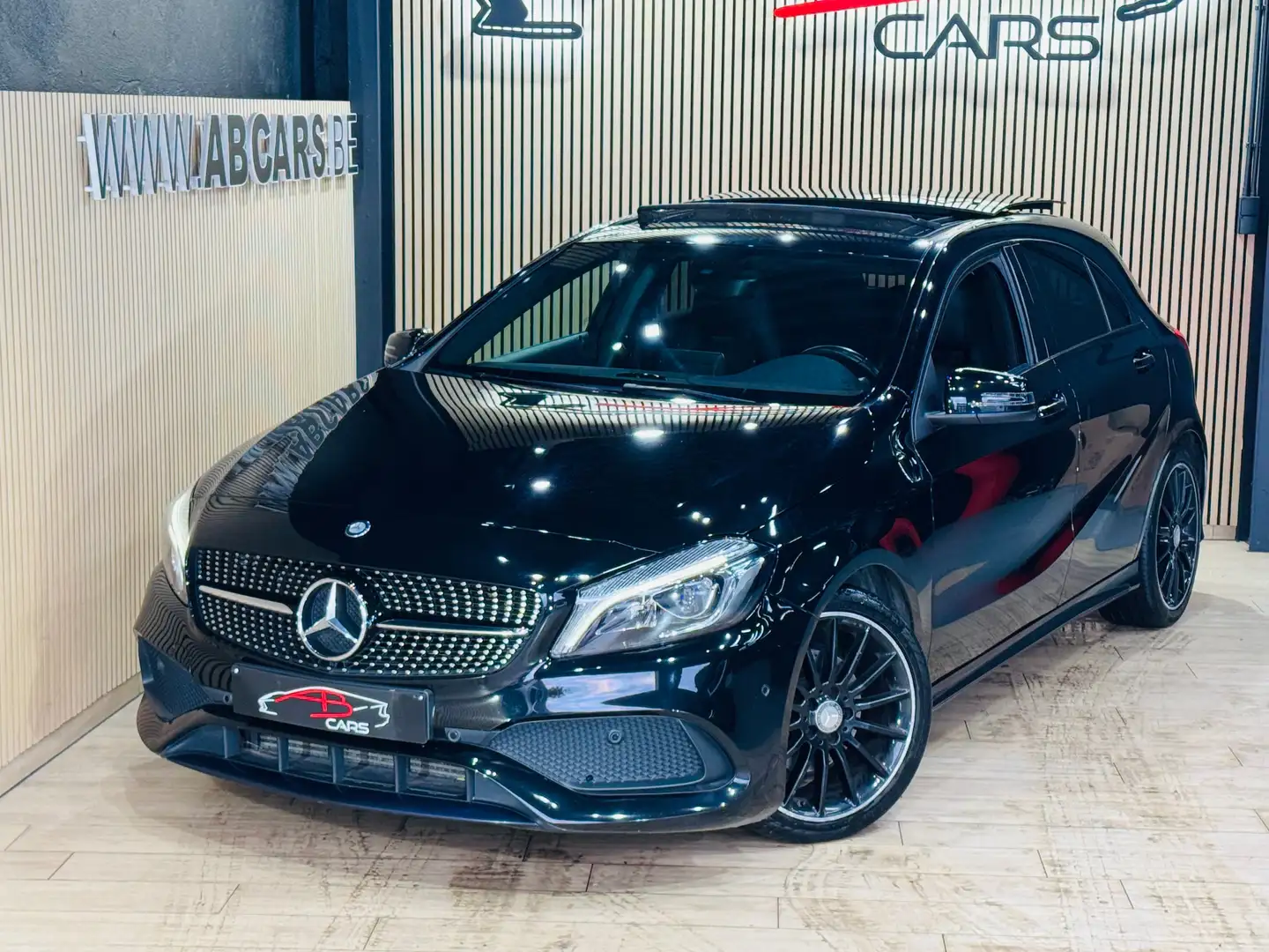 Mercedes-Benz A 180 i * PACK AMG * GARANTIE 12 MOIS * 1ER PROP * Zwart - 2